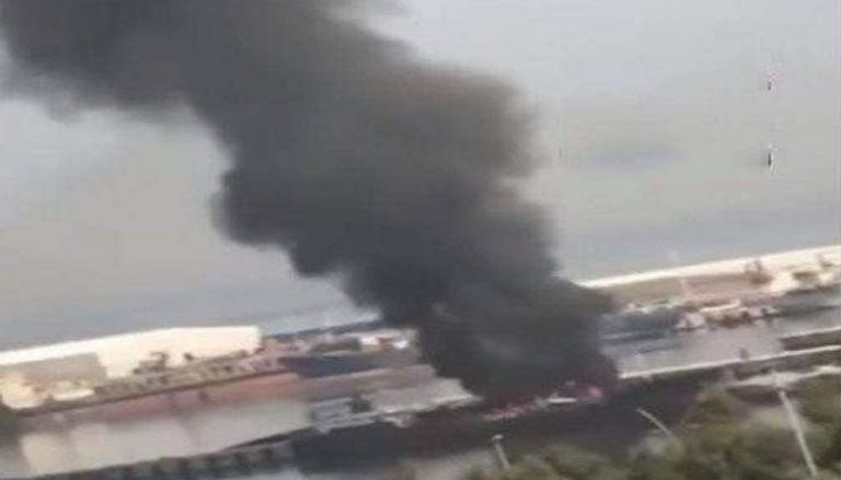 حريق وانفجار بقاعدة أبوستة في طرابلس
