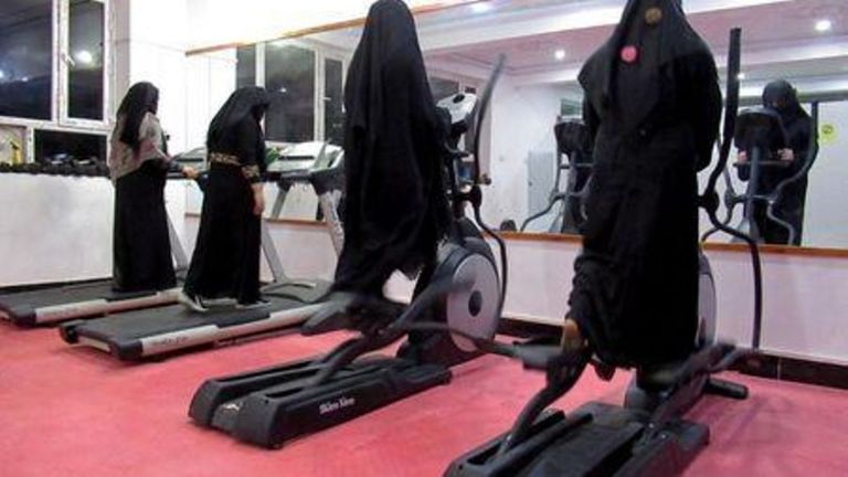 الصالة الرياضية تجتذب نحو 50 امرأة كل يوم