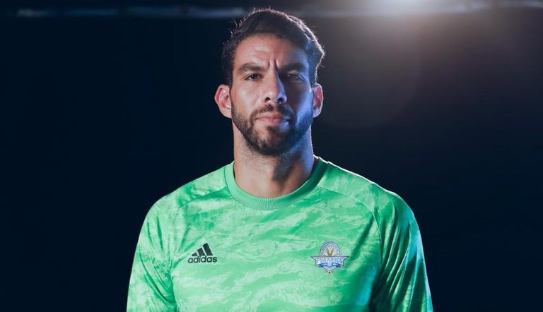 شريف إكرامي حارس بيراميدز الجديد