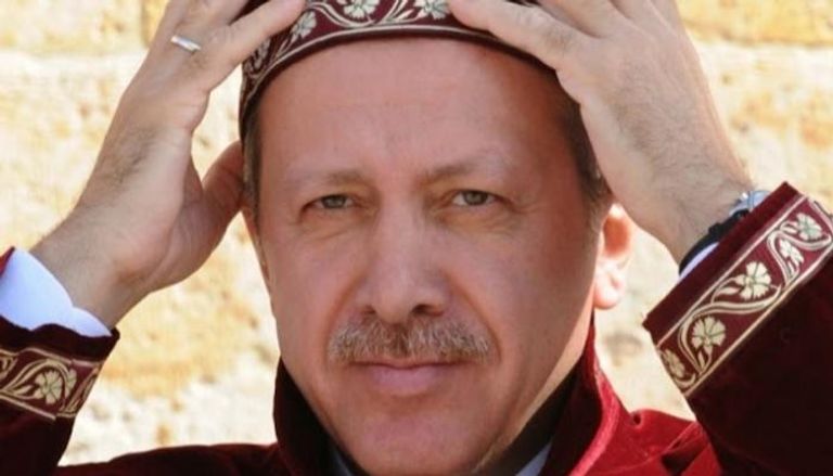 حلم الخلافة يراود أردوغان على حساب العرب والأوروبيين