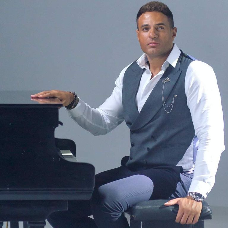 الفنان المصري محمد نور