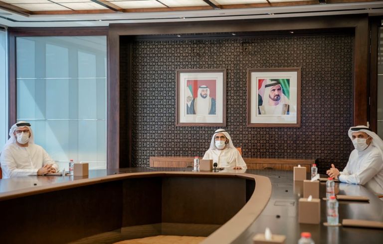 الشيخ محمد بن راشد آل مكتوم يستعرض خطة مركز محمد بن راشد للفضاء 