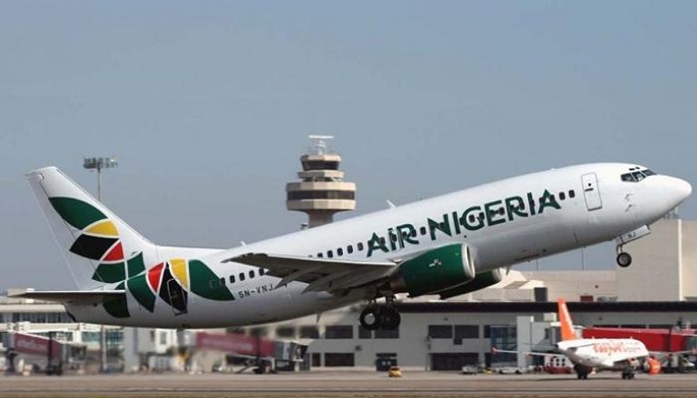 طائرة تتبع الخطوط الجوية النيجيرية
