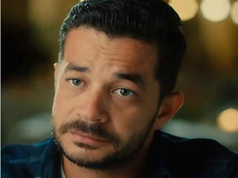 الفنان شريف سلامة