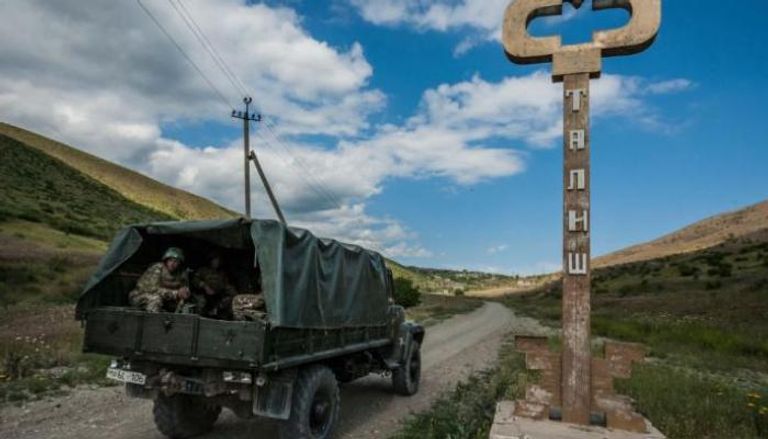 قوات أذرية على الحدود بين أرمينيا وأذربيجان - أرشيفية