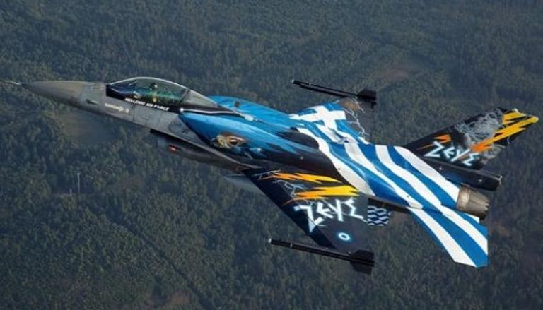 طائرة يونانية من طراز إف-16