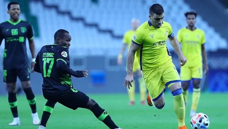 من مواجهة سابقة بين النصر والأهلي بالدوري السعودي من مواجهة سابقة بين النصر والأهلي بالدوري السعودي