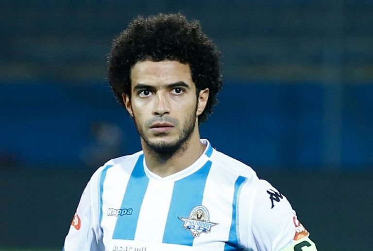 عمر جابر لاعب الزمالك الأسبق وبيراميدز الحالي من مواجهة سابقة بين الزمالك وبيراميدز