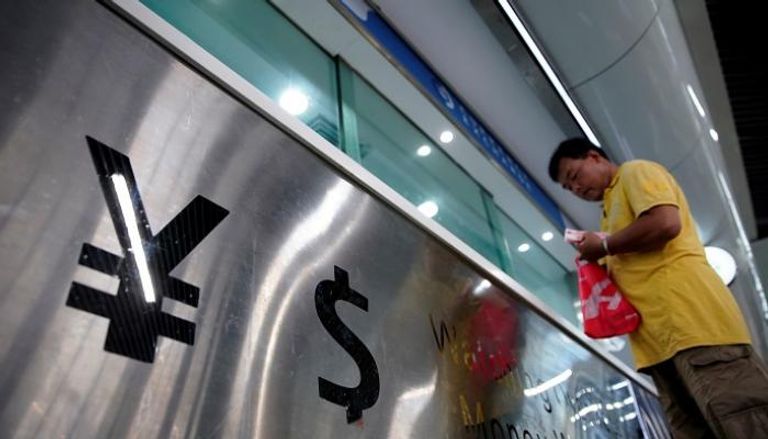  متجر لصرافة العملات في شنغهاي- رويترز