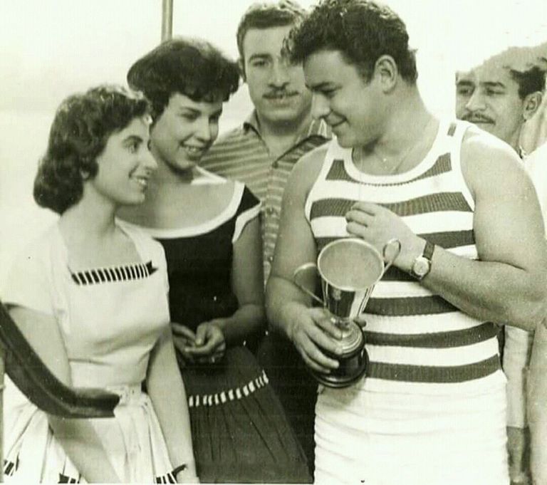 الفنان المصري أحمد رمزي