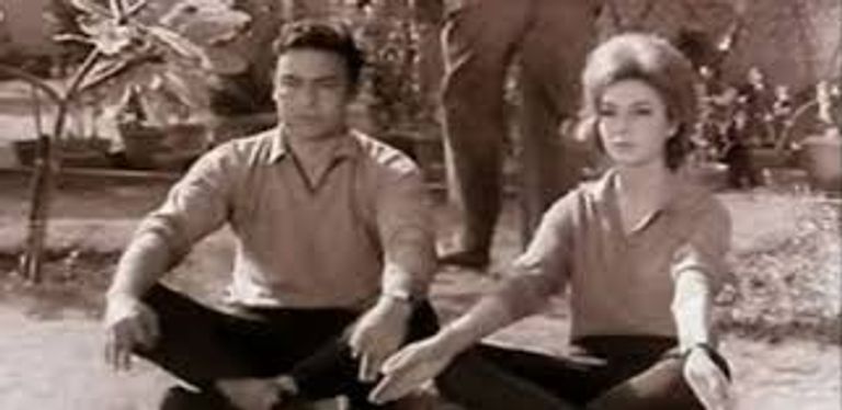 الفنان المصري أحمد رمزي