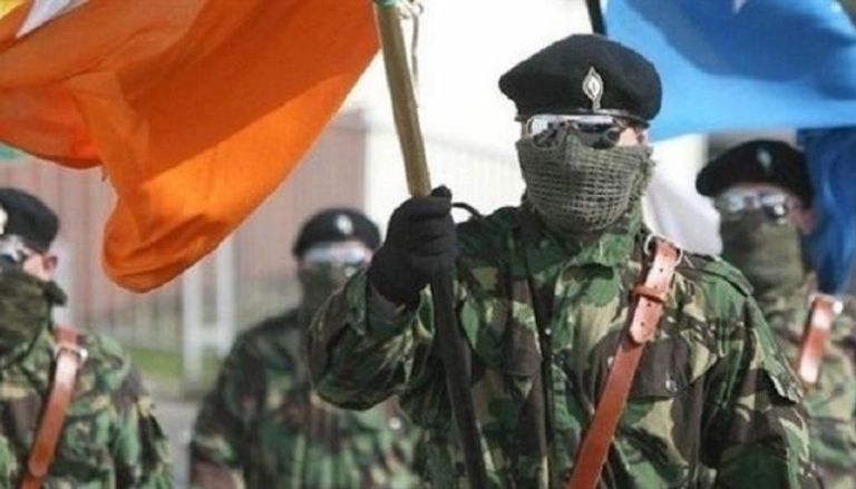 عناصر بمنظمة الجيش الجمهوري الأيرلندي الجديد