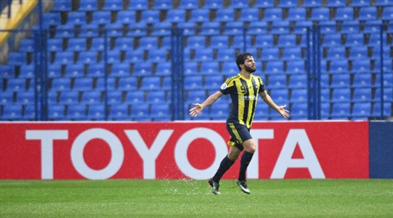 جلال الدين مشاريبوف يوسف بلايلي لاعب الأهلي السعودي