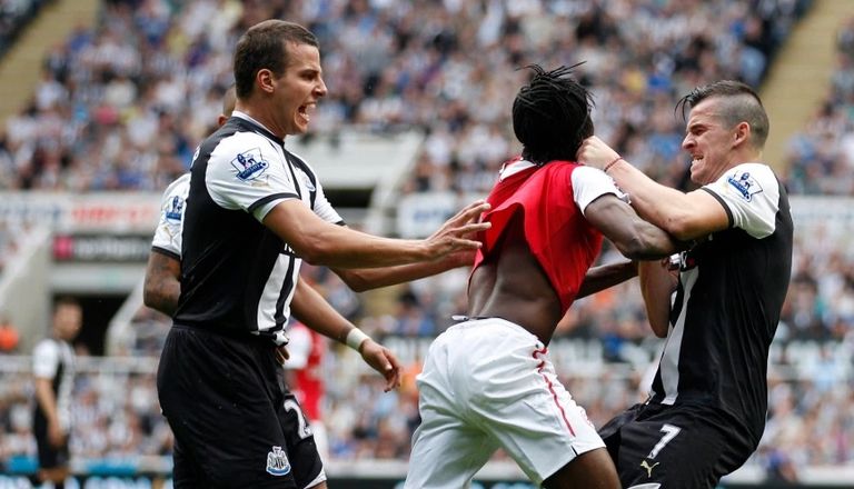 الإيفواري جيرفينيو مع أرسنال