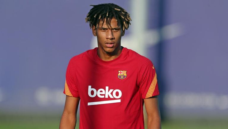 جان كلير توديبو مدافع برشلونة