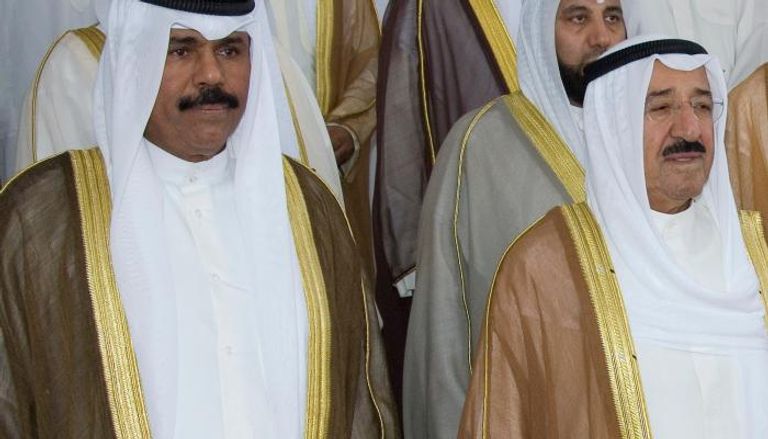 أمير الكويت الراحل مع الشيخ نواف الأحمد