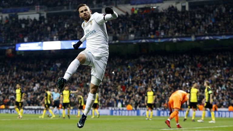 كريم بنزيمة مهاجم ريال مدريد