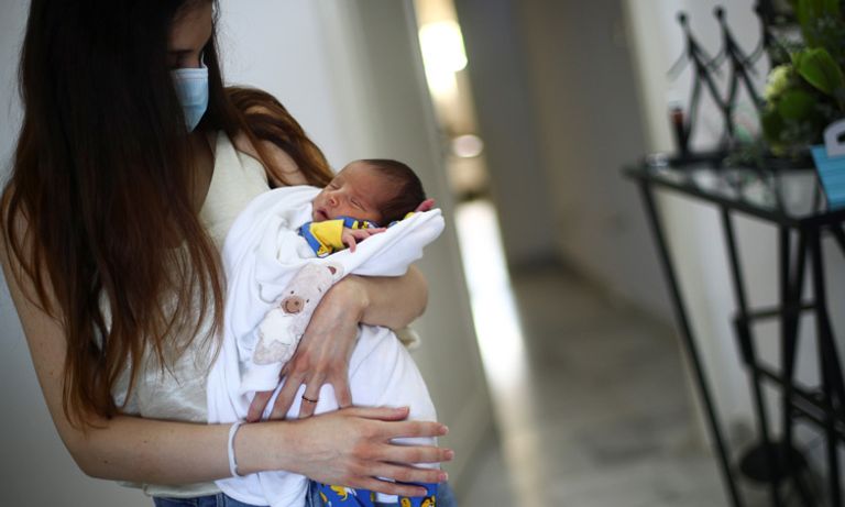 النساء الحوامل في بيروت