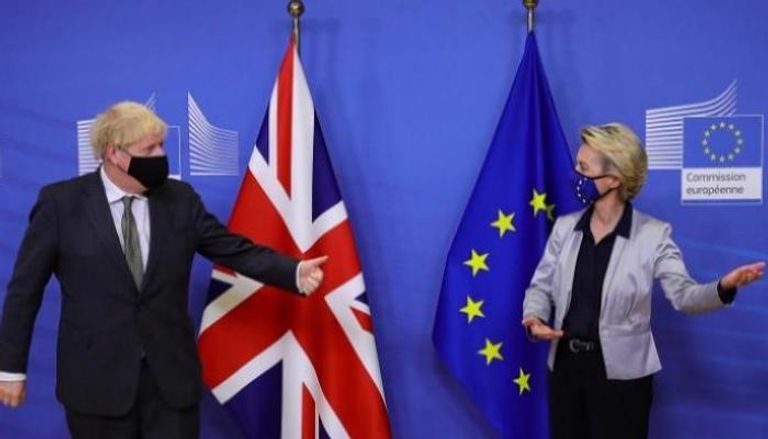 رئيسة المفوضية الأوروبية ورئيس الوزراء البريطاني – أ ف ب