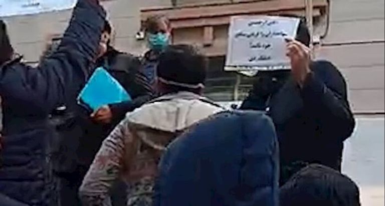 موجة احتجاجات على سياسات نظام طهران