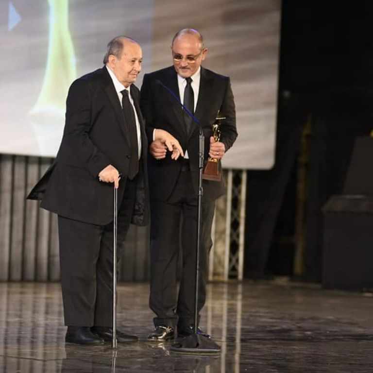 وحيد حامد بجوار المخرج شريف عرفة