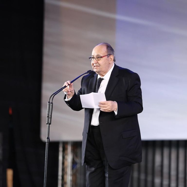 وحيد حامد بجوار المخرج شريف عرفة