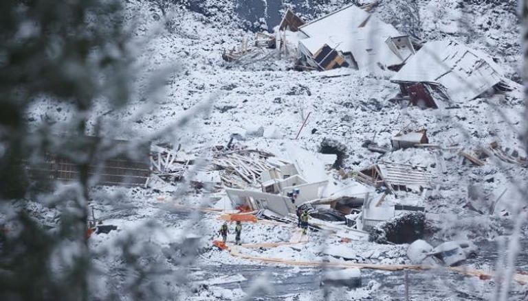 قتيلان و8 مفقودين إثر انهيار أرضي في النرويج