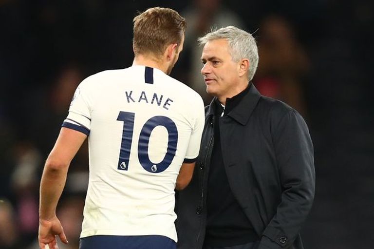 مورينيو وهاري كين البرتغالي جوزيه مورينيو