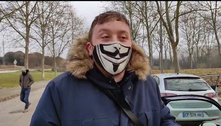 جانب من الديكورات بموقع الاحتفال