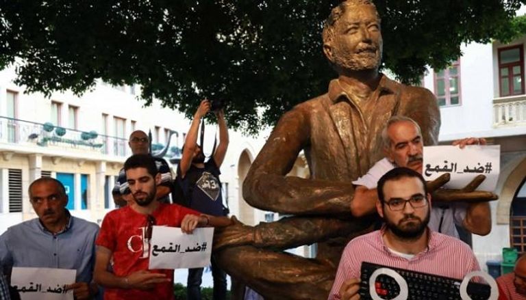 تمثال للصحفي اللبناني الذي جـرى اغتياله عام 2005 سمير قصير