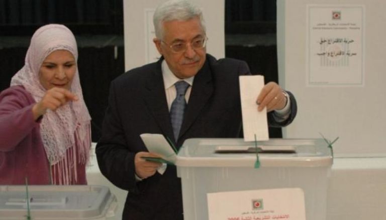الرئيس الفلسطيني خلال الانتخابات السابقة - أرشيفية 