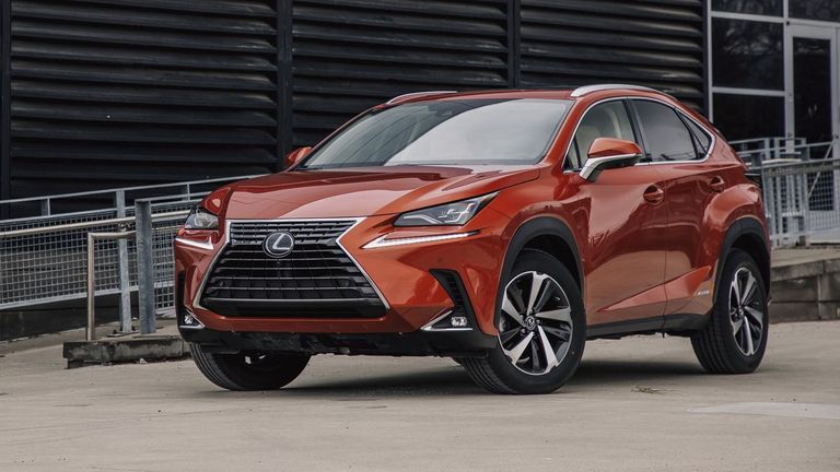 لكزس 2020 NX لكزس 2020 UX