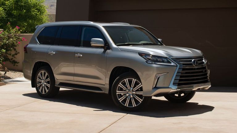 لكزس 2020 LX لكزس 2020 UX