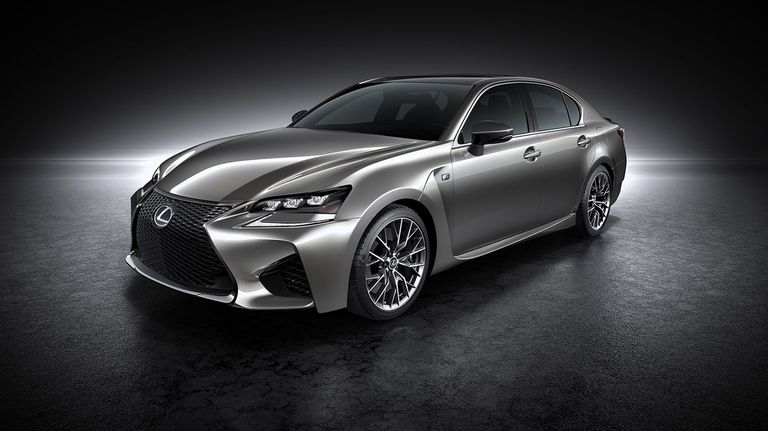 لكزس 2020 GS F لكزس 2020 UX