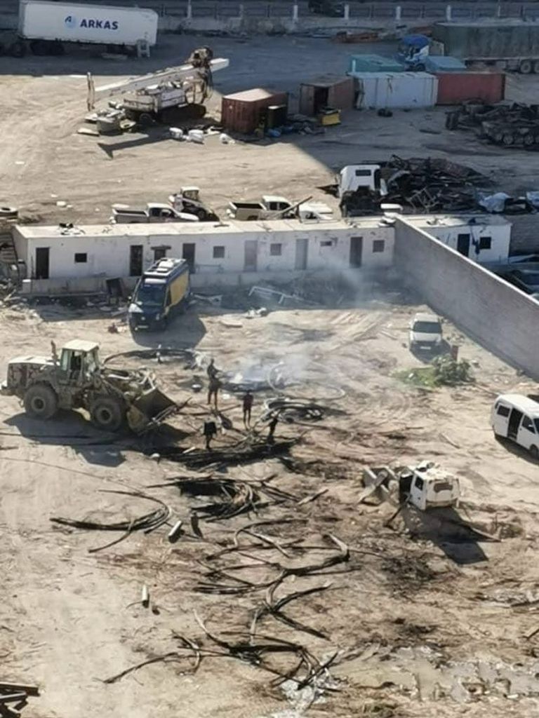 أسلاك كهربائية مسروقة بمقر مليشيا النواصي