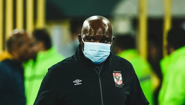 موسيماني مدرب الأهلي المصري محمود كهربا نجم الأهلي المصري