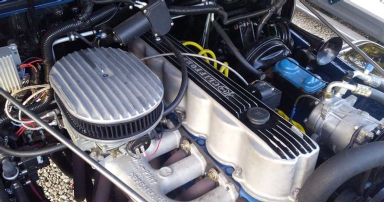 محرك Inline-Six محرك شيفروليه Small-Block V8