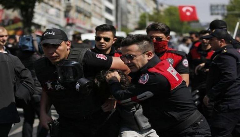 الشرطة التركية خلال حملة اعتقالات سابقة
