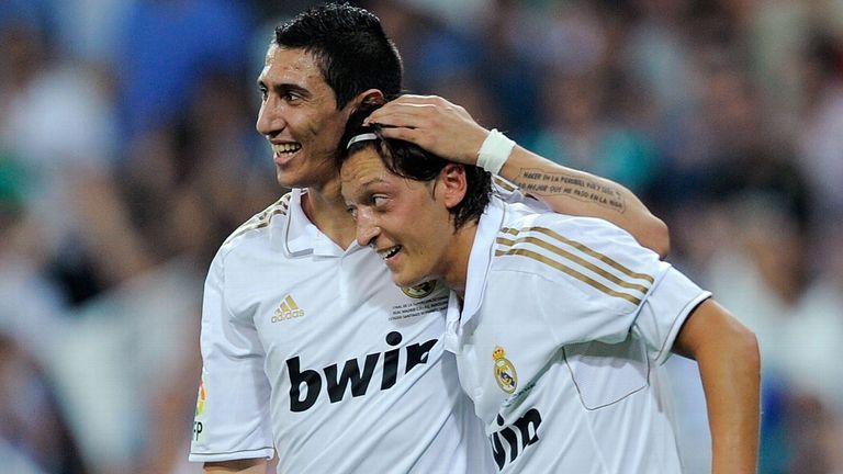 مسعود أوزيل وأنخيل دي ماريا لاعبا ريال مدريد السابقان