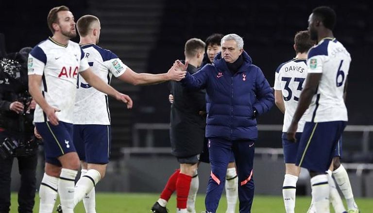 فريق توتنهام جوزيه مورينيو مدرب توتنهام