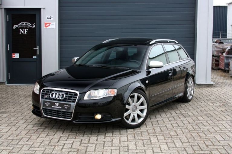 طراز S4 Avant Quattro ميتسوبيشي Lancer Evolution IX Wagon