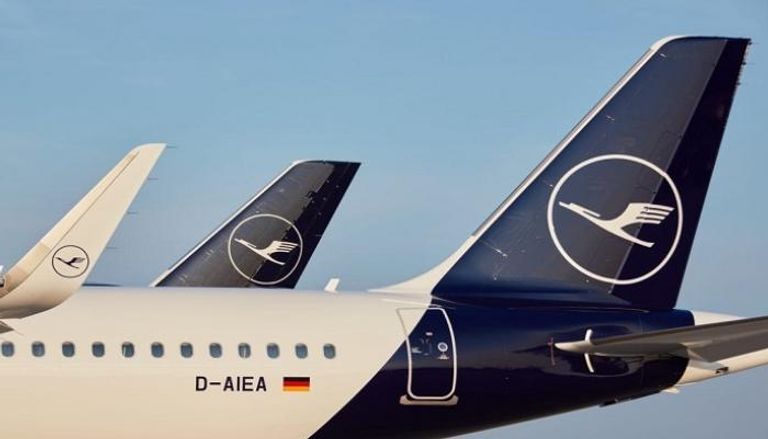 طائرات تتبع شركة لوفتهانزا الألمانية