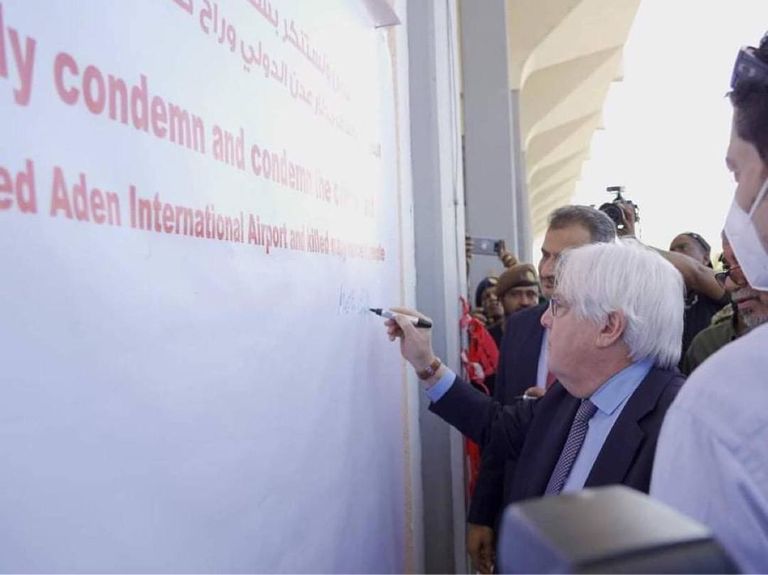 صدمة المبعوث الأممي من أضرار مطار عدن