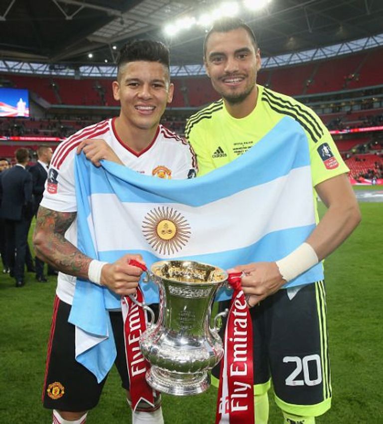 سيرخيو روميرو وماركوس روخو لاعبا مانشستر يونايتد