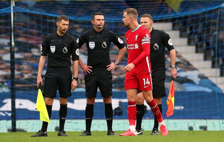 لقطة إصابة فان ديك بالرباط الصليبي