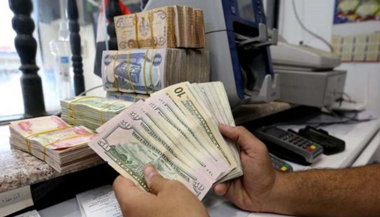 انخفاض أسعار الدولار بالأسواق العراقية