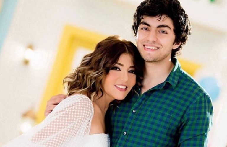 الفنانة سميرة سعيد