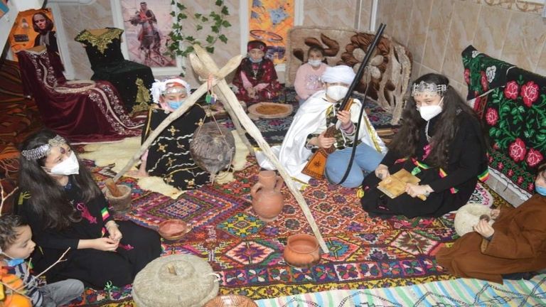 احتفالات بالسنة الأمازيغية بالجزائر أطفال المدراس بالجزائر يحتفلون برأس السنة الأمازيغية