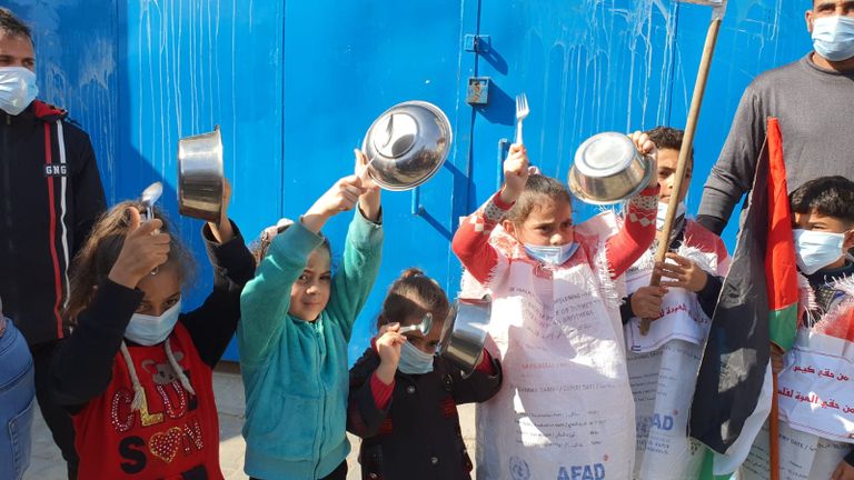 جانب من احتجاجات اللاجئين الفلسطينيين 