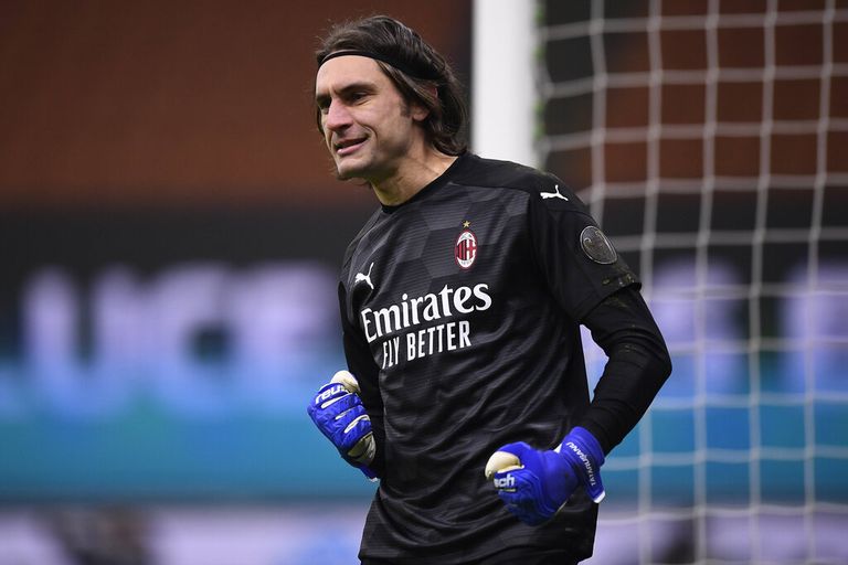  الروماني تشيبريان تاتاروشانو حارس ميلان